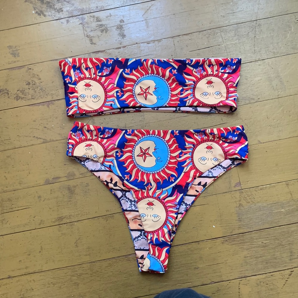 Reversible bandeau bikini